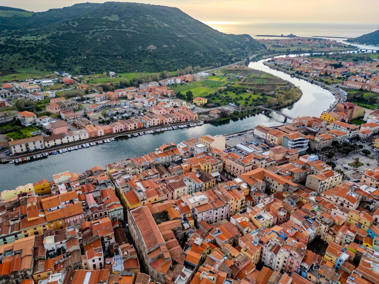 S'Apposentu - Un'Angolo Di Paradiso Con La Vista Sul Castello 보사 외부 사진