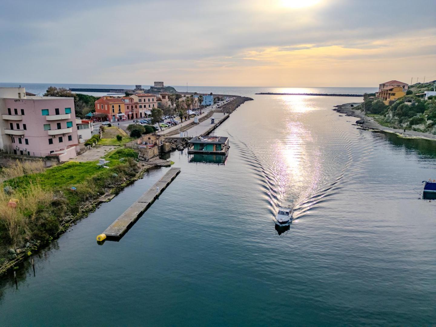 S'Apposentu - Un'Angolo Di Paradiso Con La Vista Sul Castello 보사 외부 사진