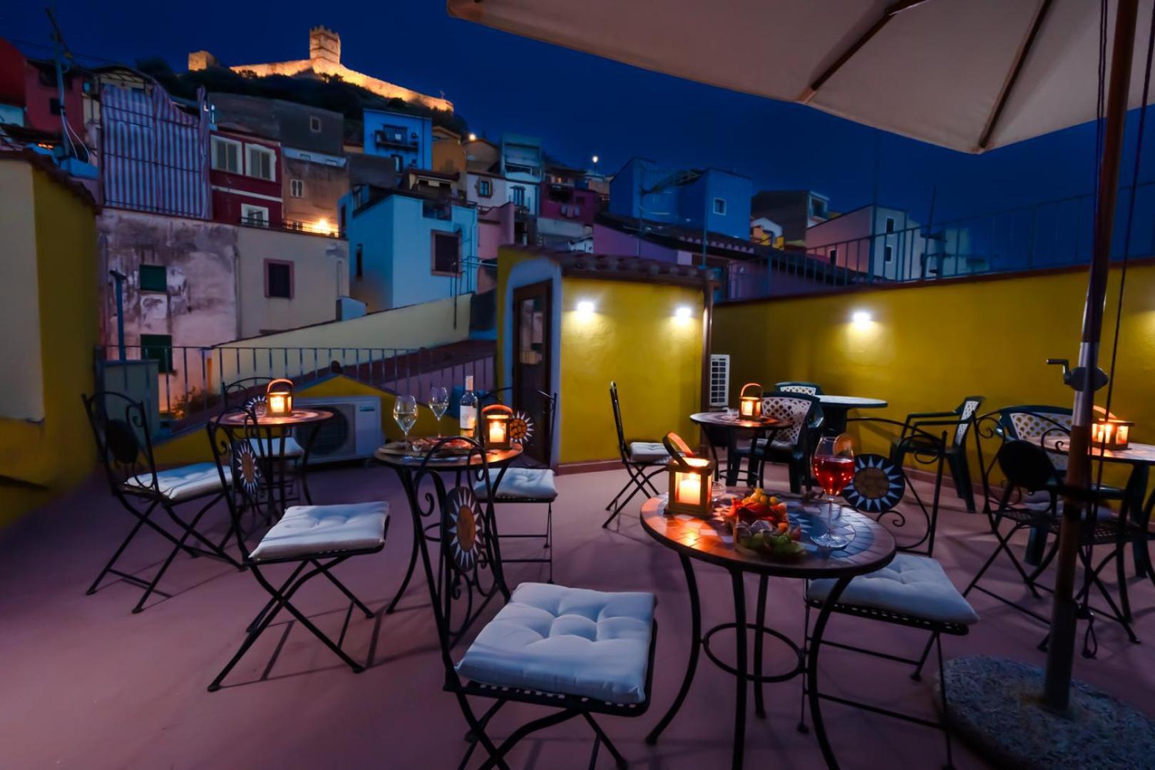 S'Apposentu - Un'Angolo Di Paradiso Con La Vista Sul Castello 보사 외부 사진
